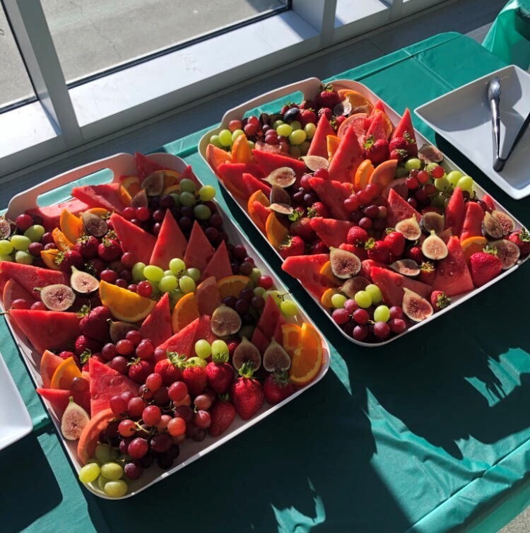 Fruit Platter  (serves 20 )