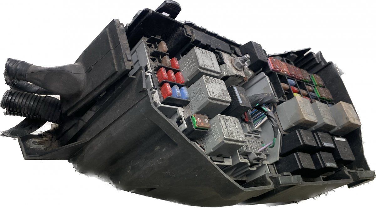 Fuse box FORD MONDEO Mk IV (BA7) (2007-2014)