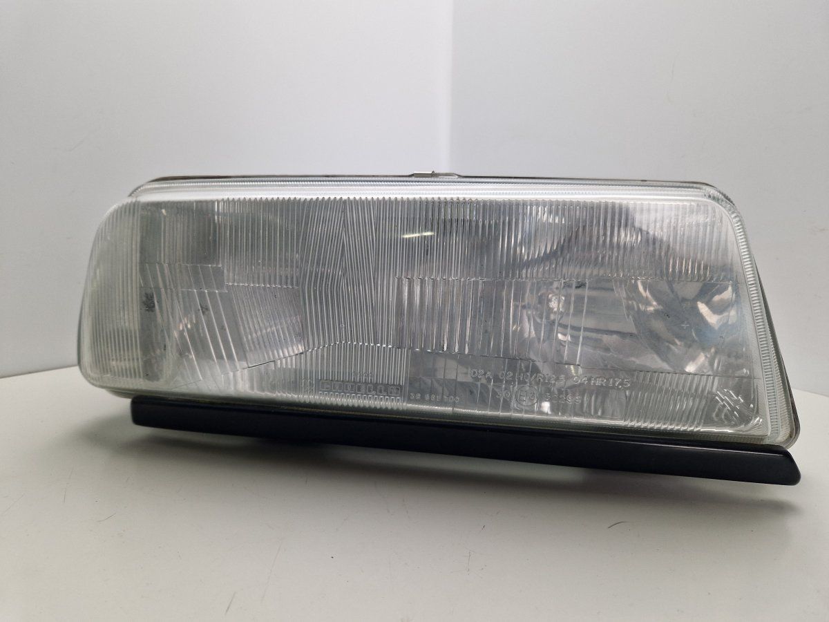 36561700 35130692 90413185 373100100 373115100 Headlight right MASERATI QUATTROPORTE II (03.94-)