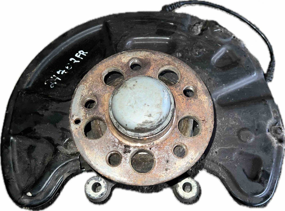 Wheel bearing housing front right MERCEDES-BENZ C-CLASS (W204) (2007-2013)