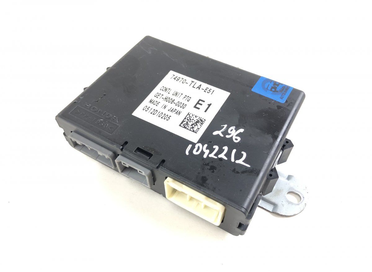 74970TLAE51 Bootlid / tailgate control unit HONDA CR-V V (RW) (2016-2023)