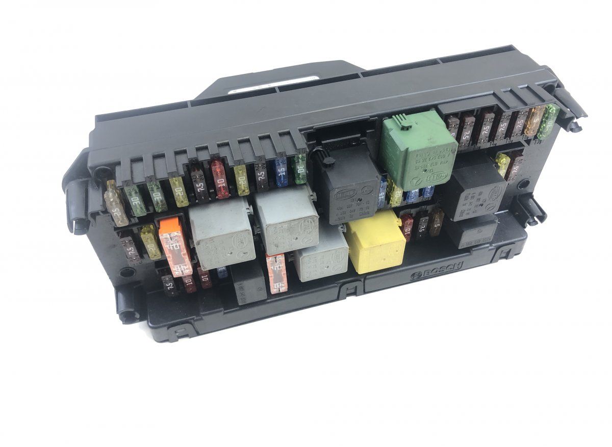 F005V01064 F005V01024 F005V01303 F005V01025 F005V01202 F005V01063 F005V01059 Fuse box MERCEDES-BENZ E-CLASS Coupe (C207) (2009-2016)