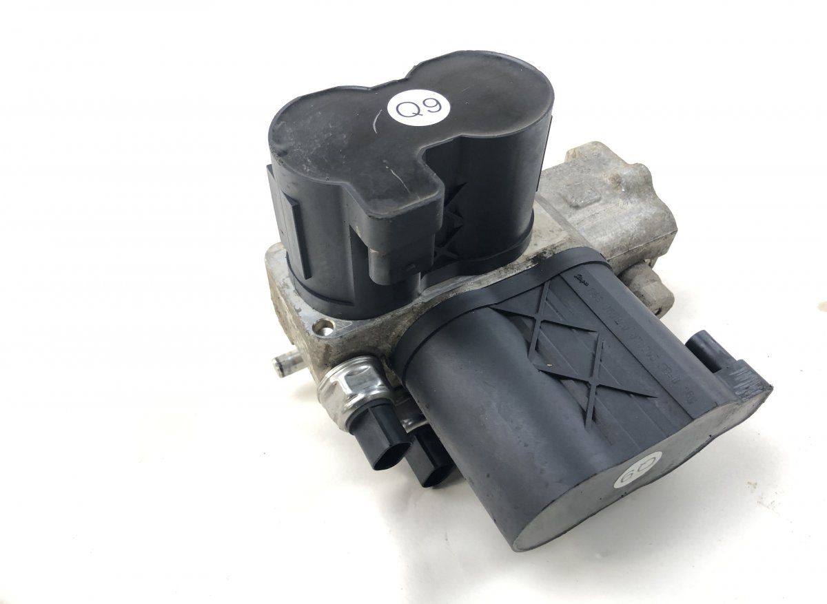 A2203200358 A2203201258 Air suspension / self-levelling suspension, other MERCEDES-BENZ SL-CLASS (R230) (2001-2012)