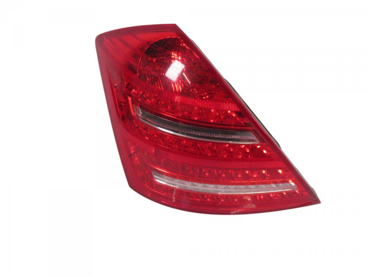 A2218201364 Tail light left MERCEDES-BENZ S-CLASS (W221) (2005-2013)