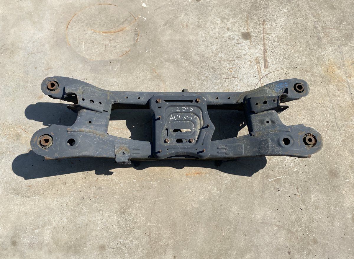 5120605070 Rear axle Beam TOYOTA AVENSIS (T270) (2009-2018)