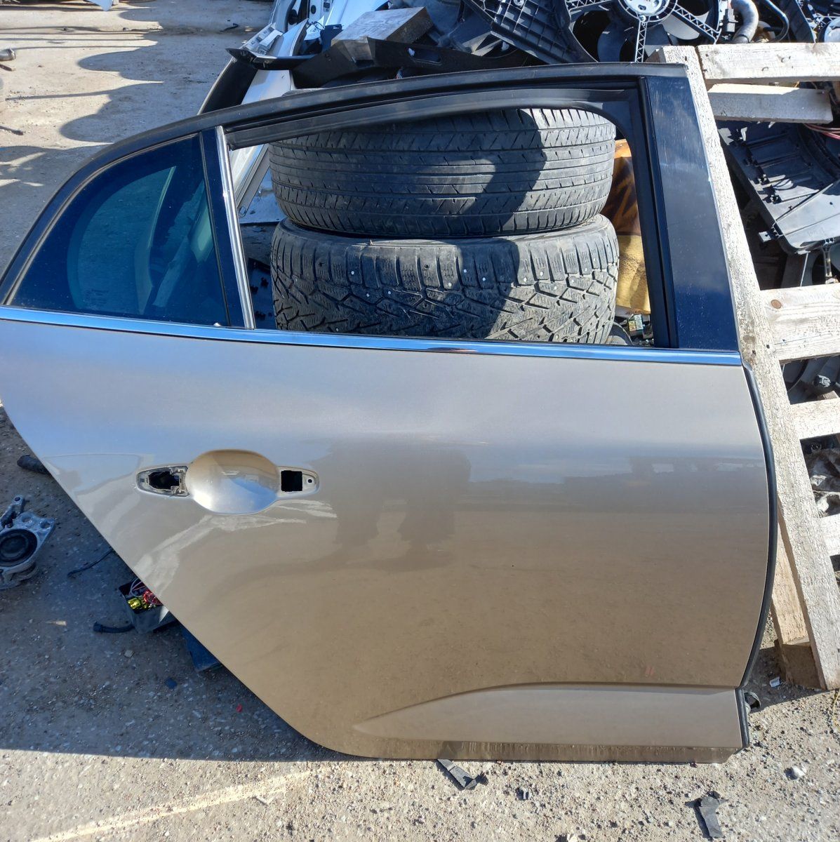 821002253R Door Rear Right RENAULT MEGANE IV (B9A/M) (2015-)