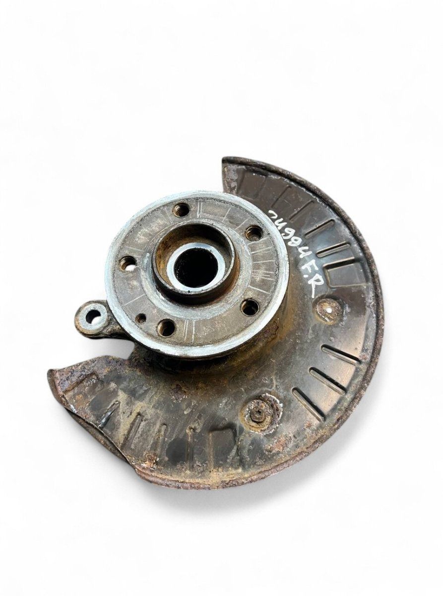 A6393301932 Wheel bearing housing front right MERCEDES-BENZ VITO / VIANO (W639) (2003-2014)