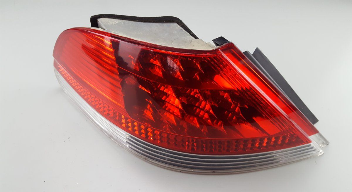 6914285 Tail light left BMW 7 (E65, E66) (2001-2009)