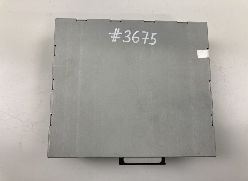 4G0035083 Radio VW TOUAREG II (7P) (2010-2018)