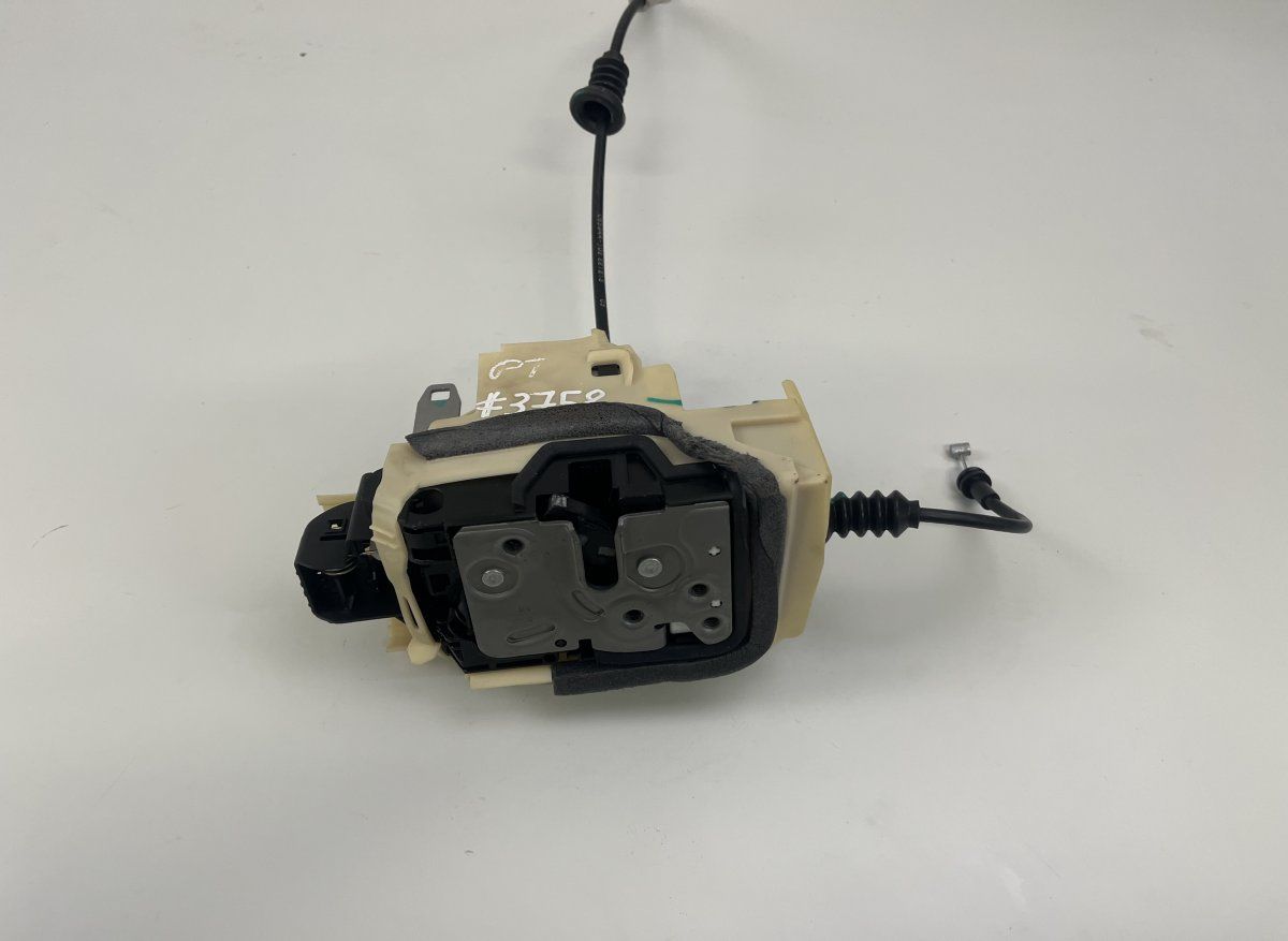 V048227 Door Lock Rear Right VOLVO XC40 / EX40 / EC40 (536, 539) (2017-)