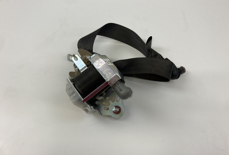 888203Z000HZ 888203Z000 Seat Belt Front Right HYUNDAI i40 (VF) (2011-2019)