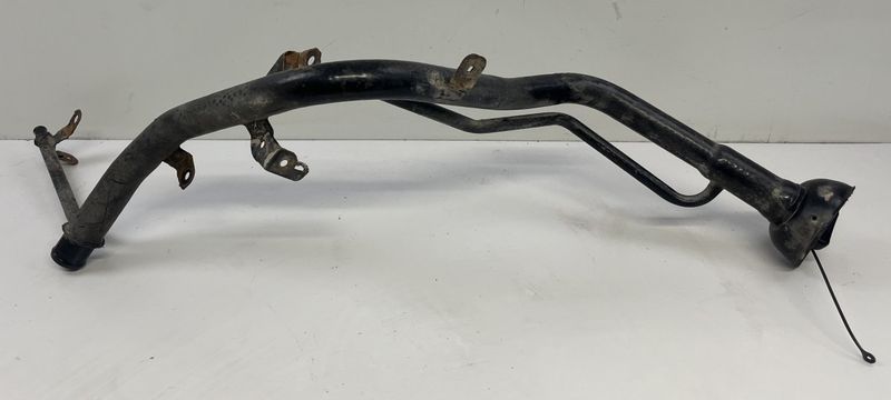172214BB1A 172511AM0A Fuel Tank Filler Neck NISSAN X-TRAIL III (T32) (2013-2022)