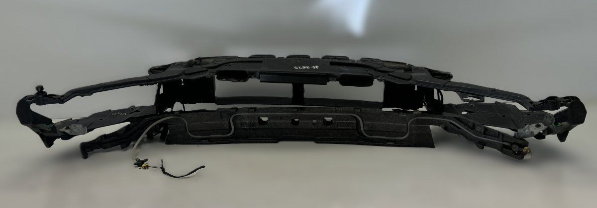 31416490 31378700 Front panel VOLVO V40 (2012-2019)