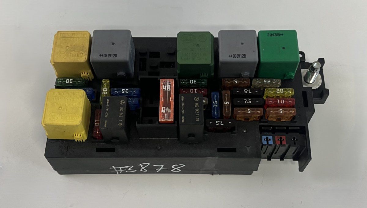 A1645403472 Fuse box MERCEDES-BENZ ML-CLASS (W164) (2005-2011)