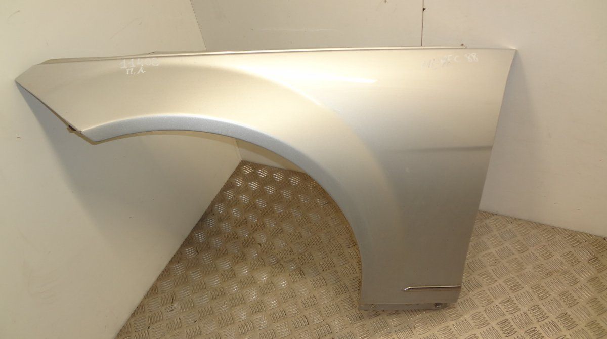 Fender Front Left MERCEDES-BENZ C-CLASS (W204) (2007-2013)