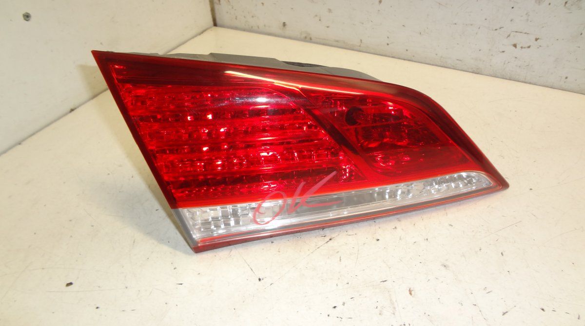 924033Z300 Inner tail light, left HYUNDAI i40 (VF) (2011-2019)