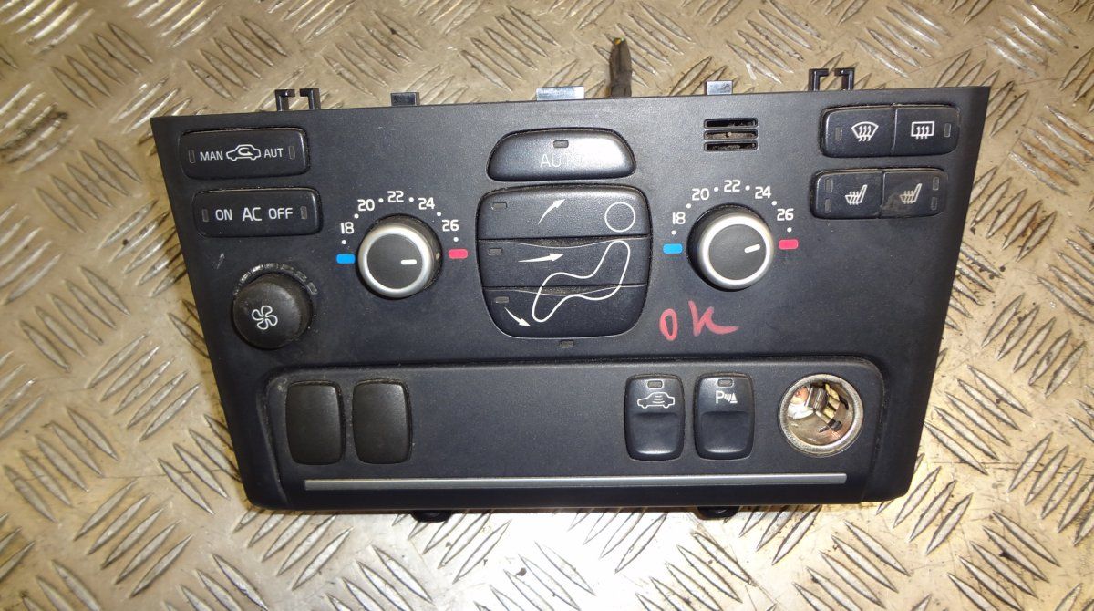 Heater control panel VOLVO XC90 I (2002-2014)