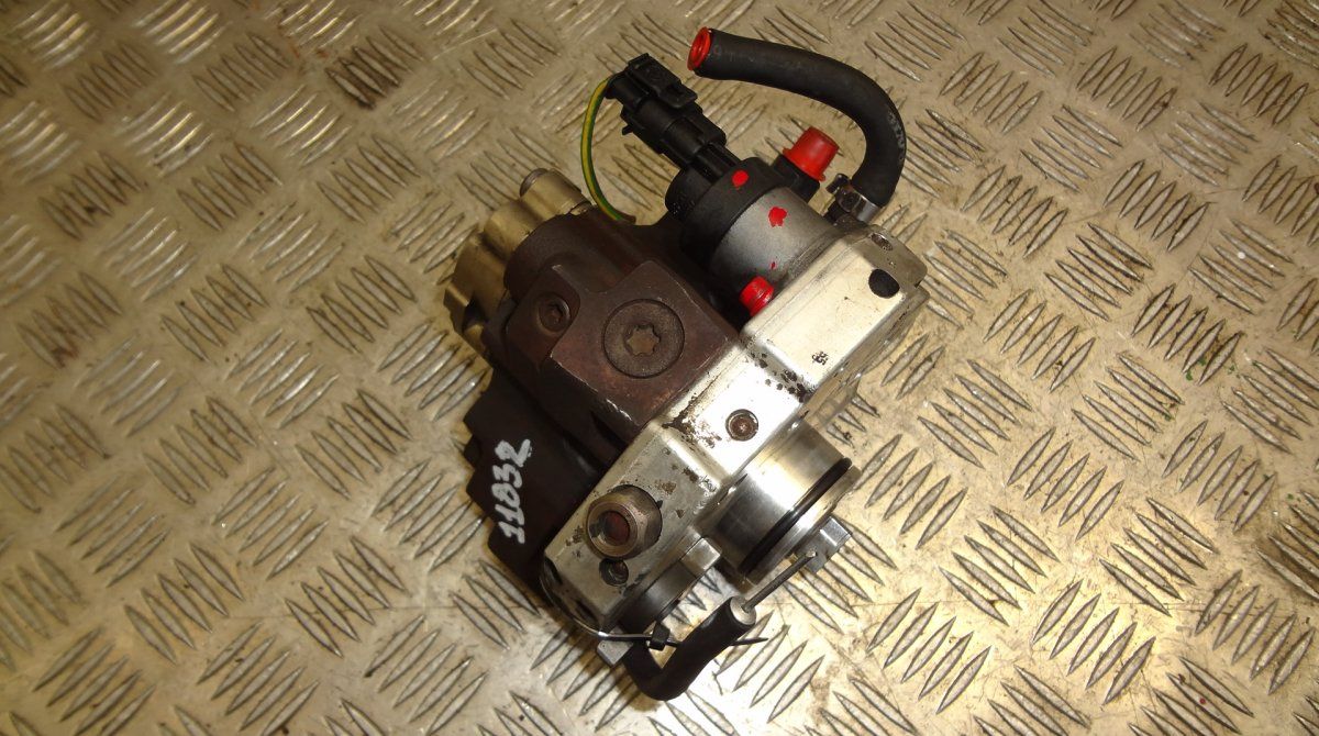 0445010043 Fuel injection pump, diesel VOLVO S60 I (RS) (2000-2010)