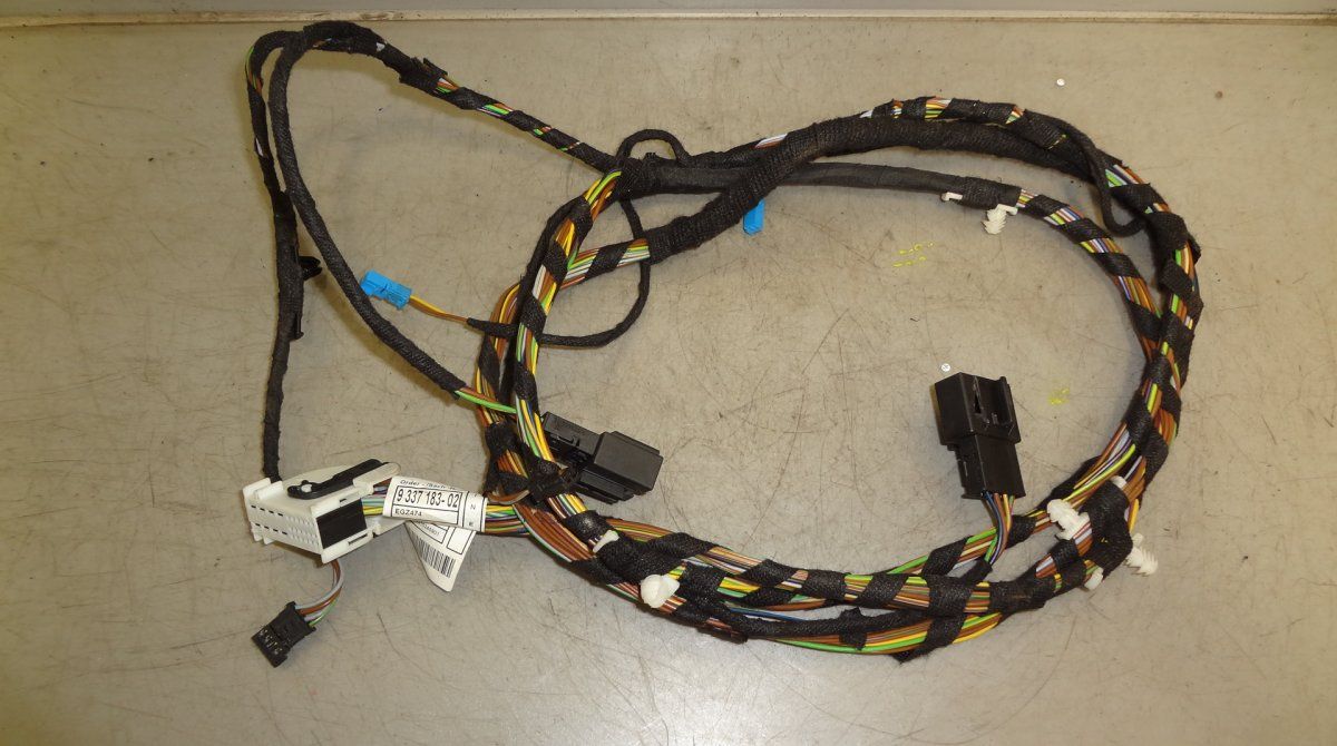 933718302 Door wiring harness BMW 4 (F32, F33, F36, F82, F83) (2013-2020)