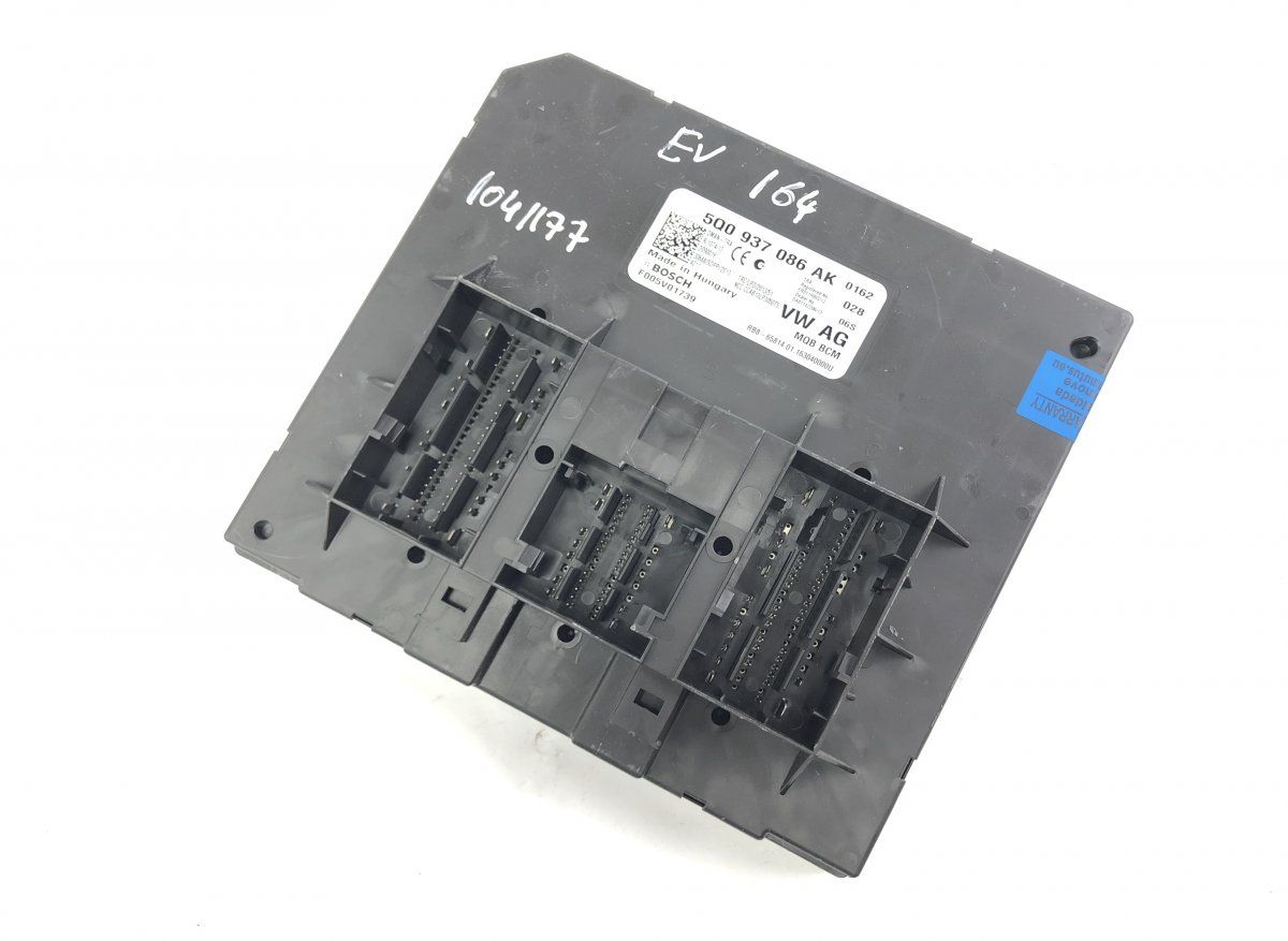 F005V01739 Comfort Module (CCM) VW PASSAT B8 (3G) / ALLTRACK (2014-2023)