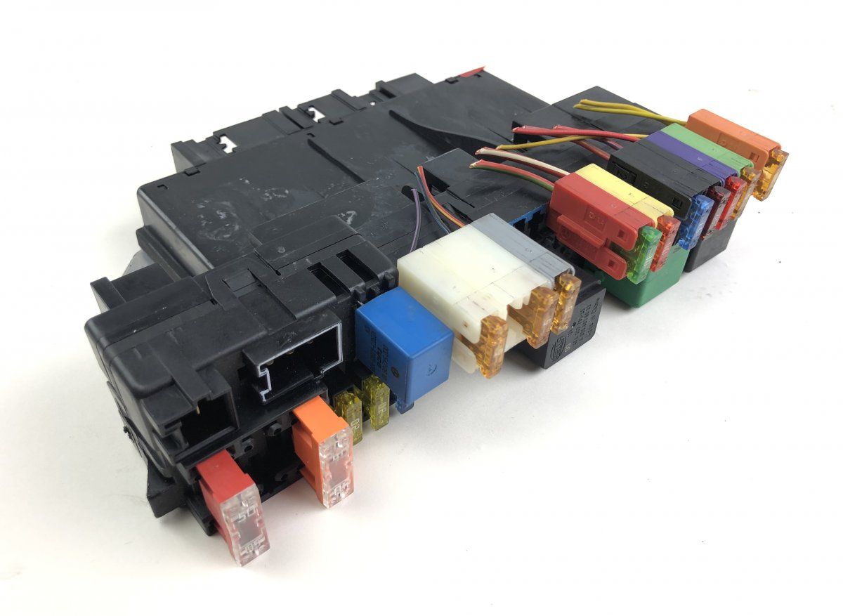 10091518 Fuse box MERCEDES-BENZ SL-CLASS (R230) (2001-2012)