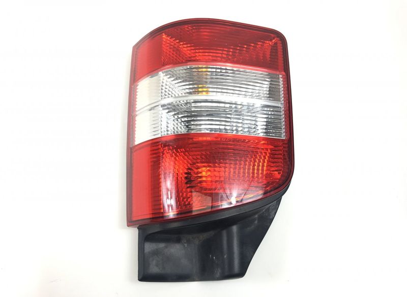 7H0945095L 7H0945096L Tail lights set/kit VW TRANSPORTER T5 / MULTIVAN (7H, 7E, 7J) (2003-2015)