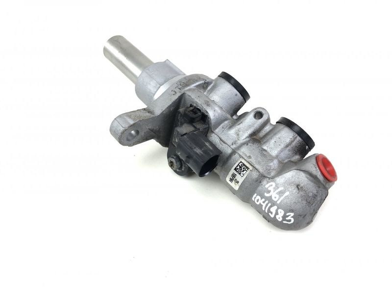 8V2611021A Brake Master Cylinder SKODA KODIAQ I (NS7) (2016-2024)