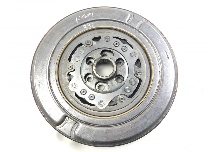 04E105266P Flywheel VW PASSAT B8 (3G) / ALLTRACK (2014-2023)