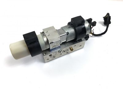 A1728050024 Convertible Top motor MERCEDES-BENZ SLK (R172) (2011-2020)