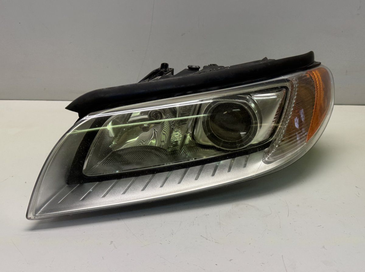31353532 Headlight left VOLVO S80 II (AS) (2006-2016)