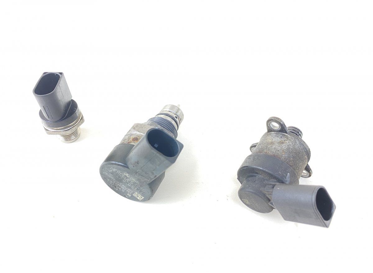 0281002927 A6420740284 0281002985 Fuel pressure regulator set MERCEDES-BENZ R-CLASS (W251) (2006-2013)