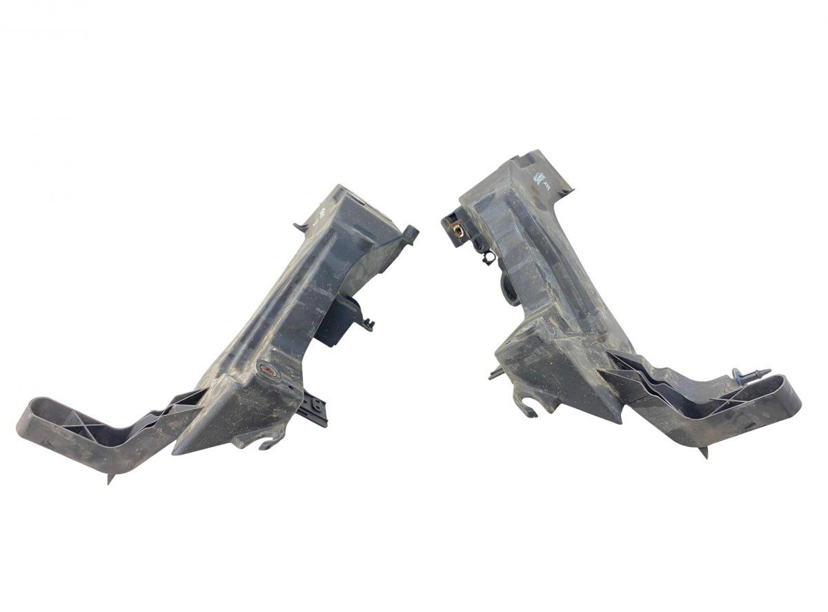 68223399AA 68223400AA Headlight mounting/bracket, set JEEP GRAND CHEROKEE IV (WK, WK2) (2010-2021)