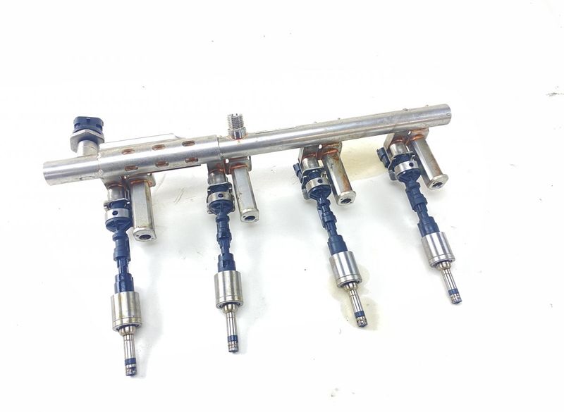 0261500337 Fuel injector set FORD FOCUS III (2010-2018)