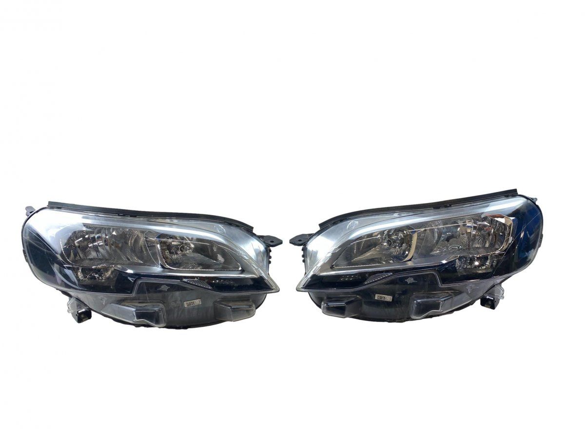 9808572880 9808572780 Headlights/headlamps set PEUGEOT EXPERT Van (V_) (04.16-)