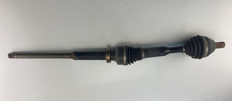 Drive Shaft Front Right                                    VOLVO XC60 I (2008-2017)