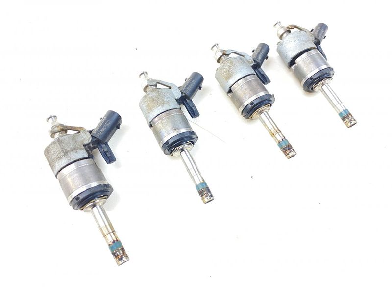 06N906036A Fuel injector set VW T-ROC (A11) (2017-)