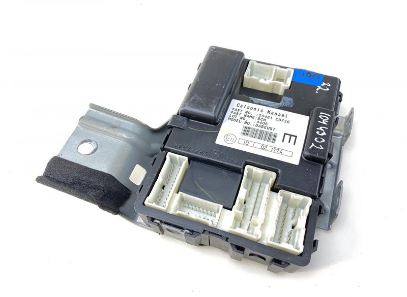 284B1CD720 Comfort Module (CCM) NISSAN 350Z (Z33) (2002-2008)
