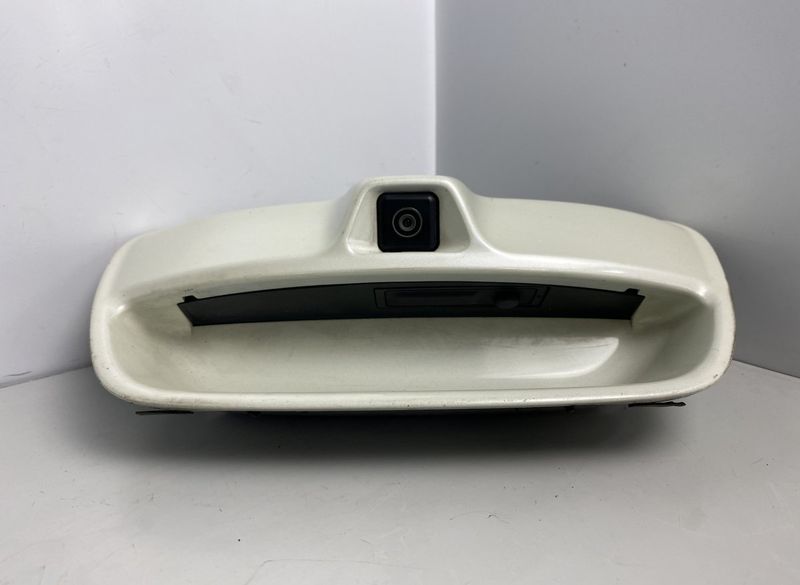 Bootlid / tailgate handle NISSAN LEAF I (ZE0) (2010-2017)