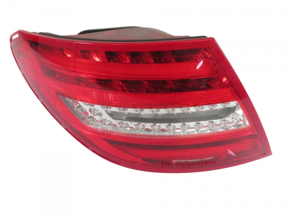 A2049060403 A2048205464 A2049060203 Tail light left MERCEDES-BENZ C-CLASS (W204) (2007-2013)
