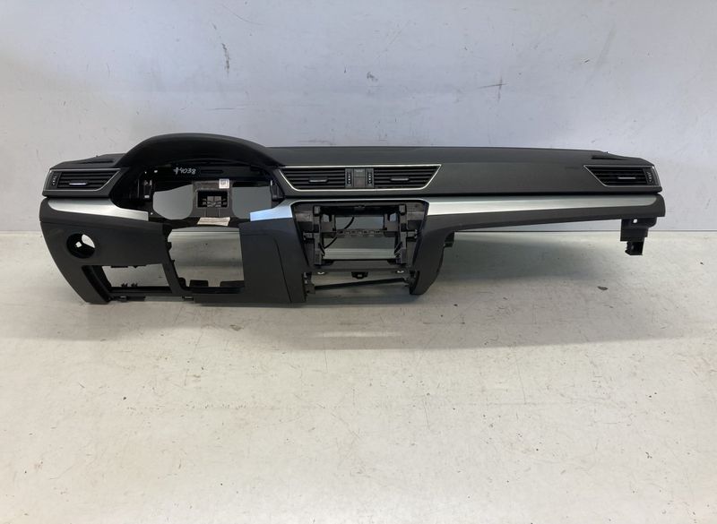 3V1857007AH 3V0857069 Dashboard SKODA SUPERB III (3V3, 3V5) (2015-2024)