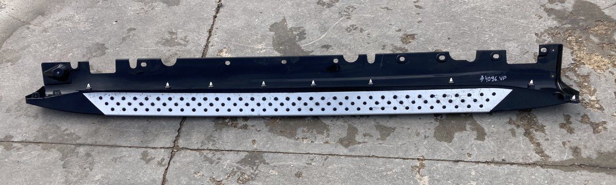 51777163555 Side Skirt Left BMW X5 (E70) (2007-2013)