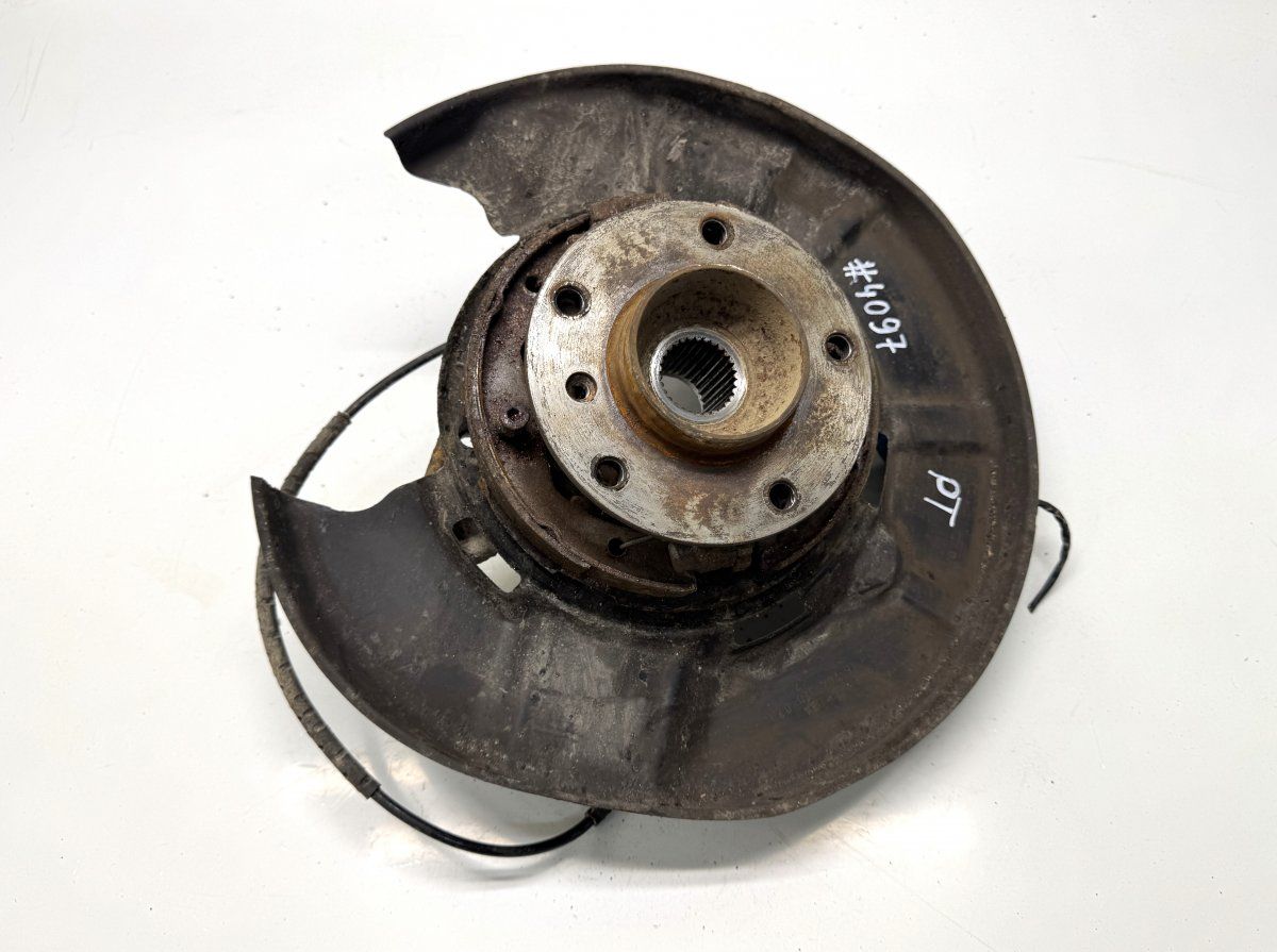 33326774808 Wheel bearing housing rear right BMW 3 (E90, E91, E92, E93) (2005-2011)