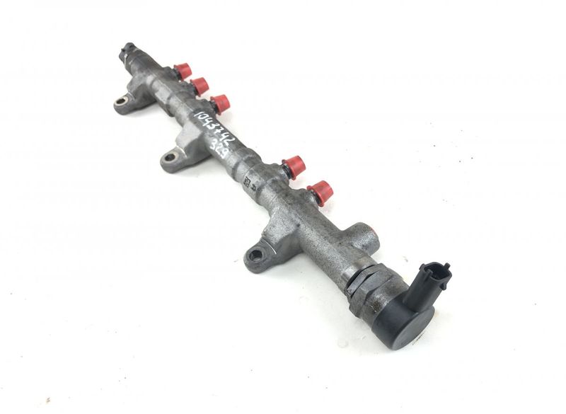 0445214321 0281006405 Fuel Distributor / fuel rail KIA SORENTO III (UM) (2015-2020)