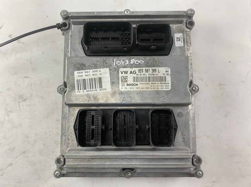 0281032806 Engine Control Unit / module (ECU) VW TOUAREG III (CR) (2017-)