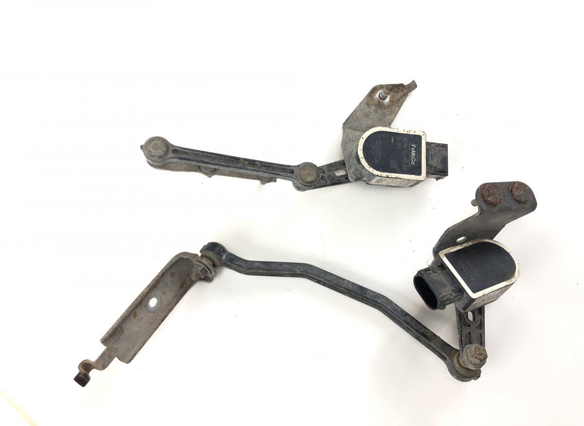 31288272 31288273 Suspension height level sensor kit / set  VOLVO XC60 I (2008-2017)