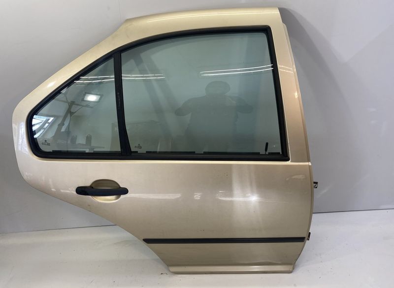 Door Rear Right VW BORA (1J2/1J6) (1998-2005)