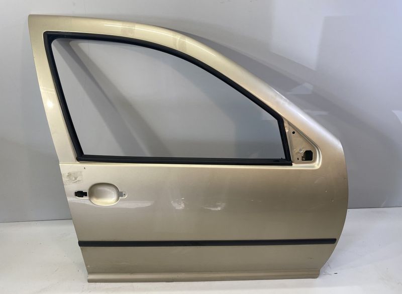 Door Front Right VW BORA (1J2/1J6) (1998-2005)