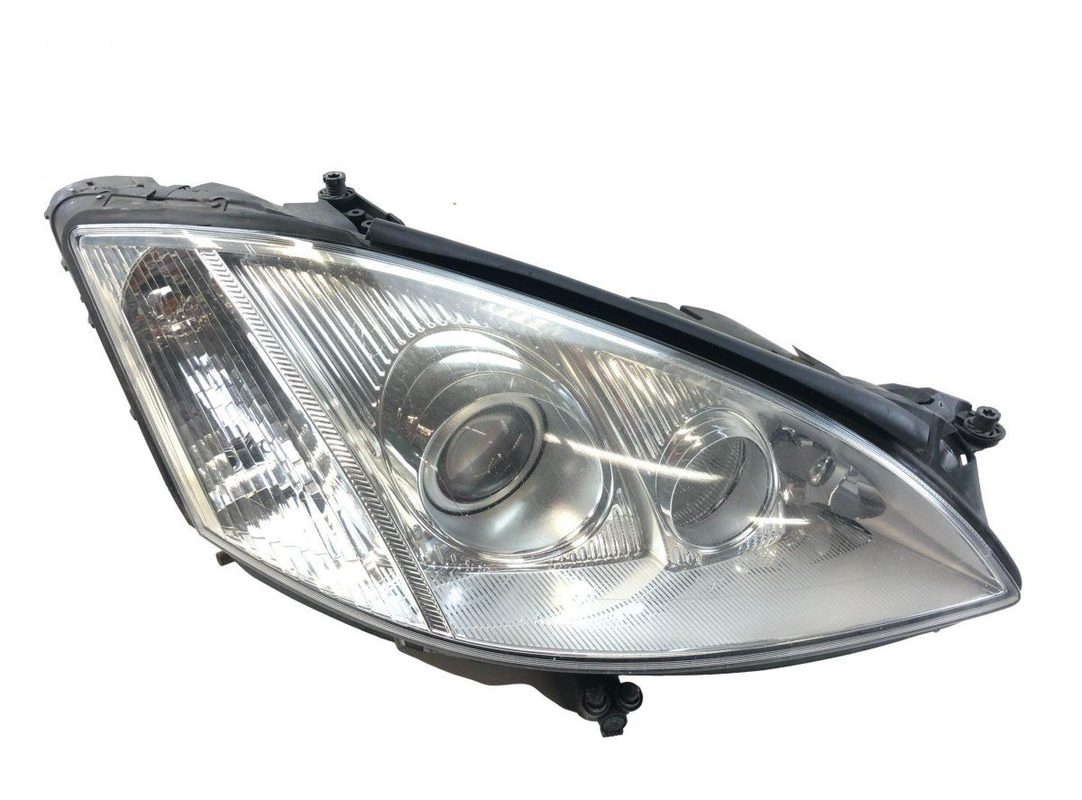 1301016113 0301216686 0301216682 Headlight right MERCEDES-BENZ S-CLASS (W221) (2005-2013)