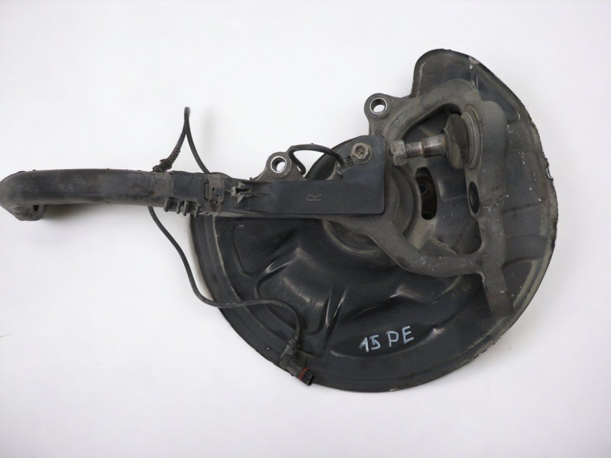 A2113306720 A2305401517 Wheel bearing housing front right MERCEDES-BENZ SL-CLASS (R230) (2001-2012)