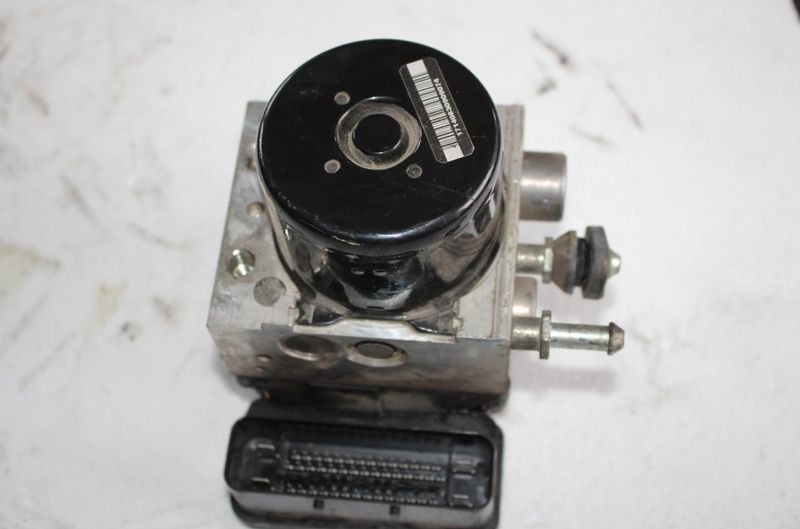 ABS hydraulic unit / pump JEEP GRAND CHEROKEE III (WH) (2005-2010)